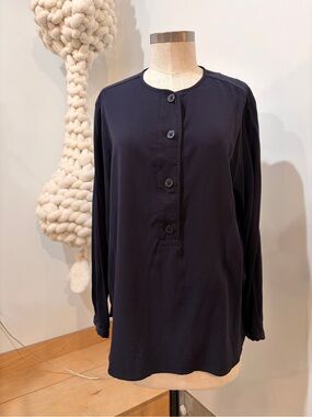 Carin Wester Coco Navy Blouse Long Sleeve Button Placket Top